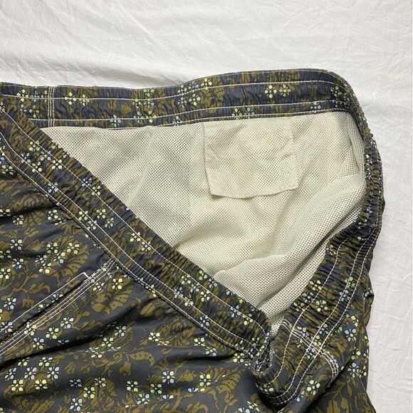 Tommy Bahama Men’s Swim Trunks Size XL Summer Swim Beach - Picture 3 of 8